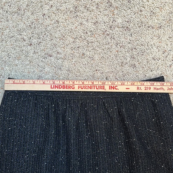 Women’s size 10 Ann Taylor LOFT skirt. - Picture 7 of 10